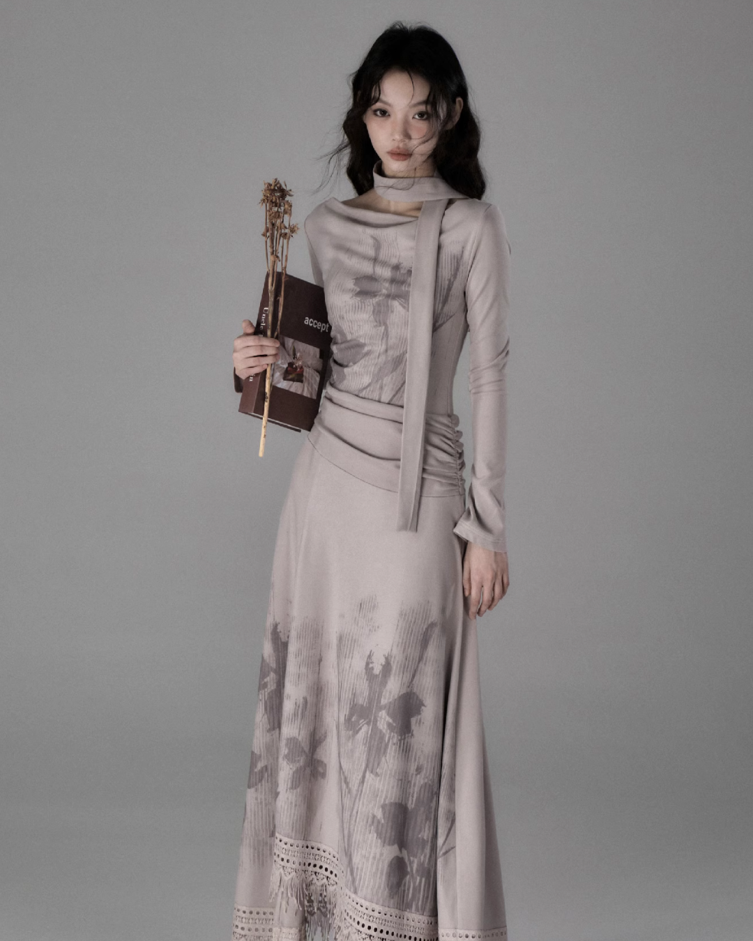 Retro Pale Waist Slim Dress SHE0002