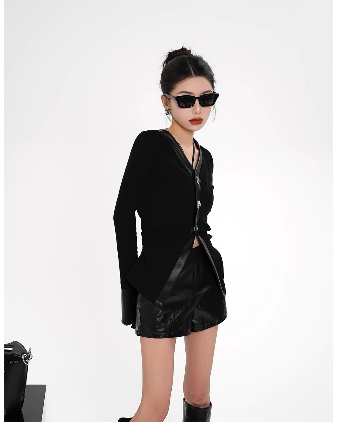 V-Neck Leather Tight Tops SRS0269
