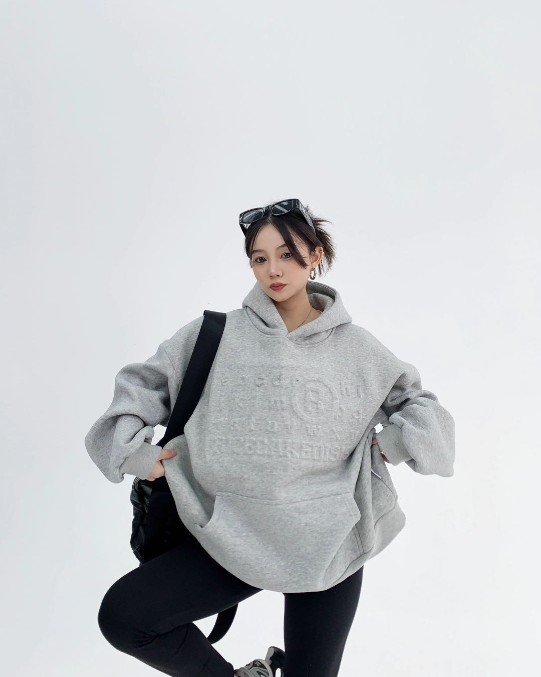 Plump Logo Sweat Hoodie YLS0081